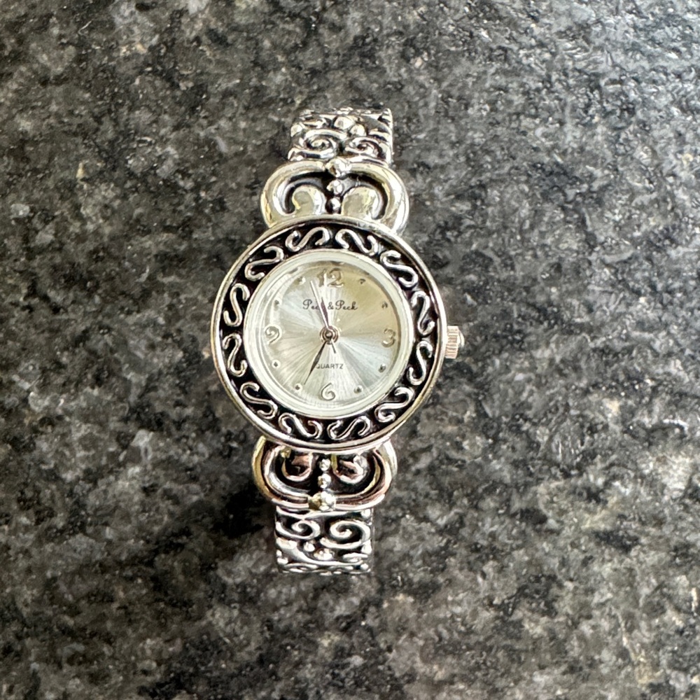😊Peck and Peck Silver Filigree Women's Watch